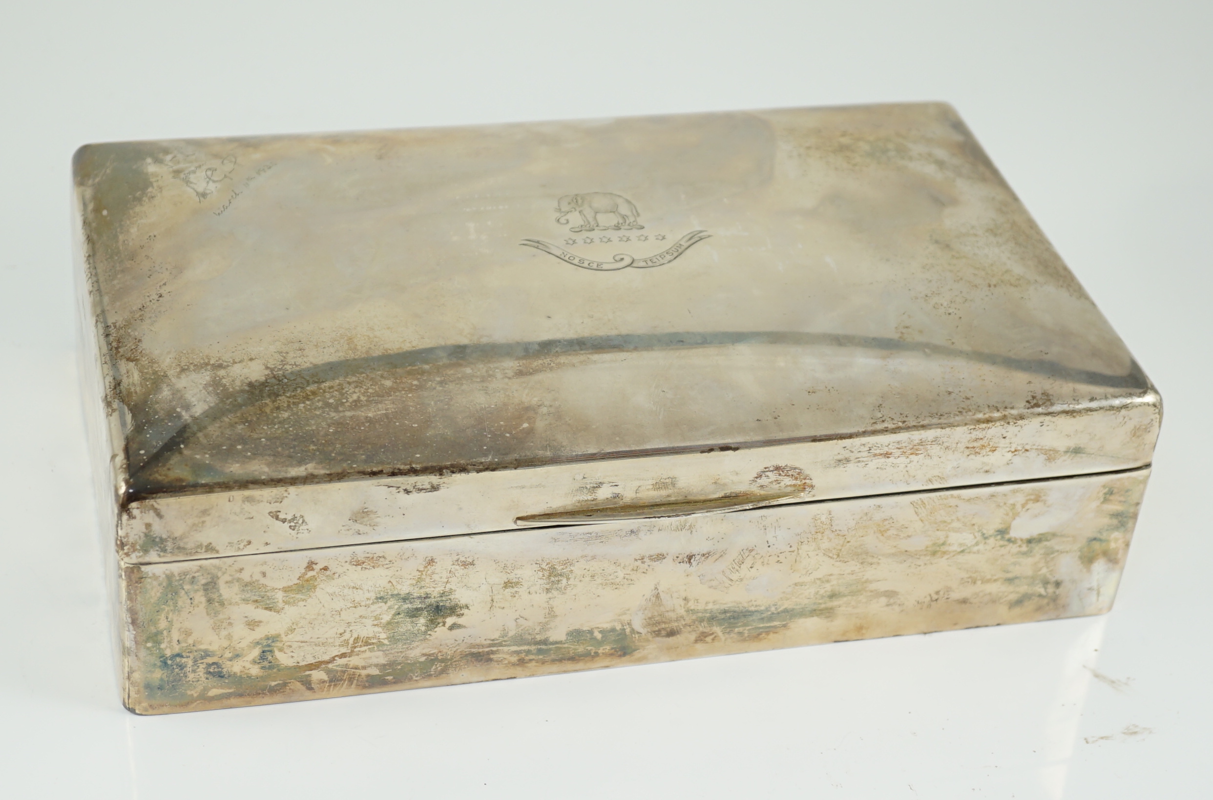 A George V rectangular silver cigar box, by Deakin & Francis